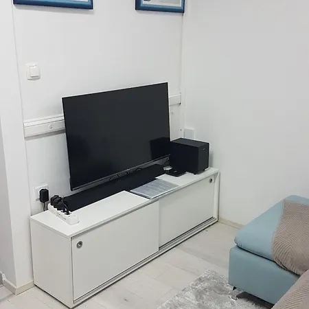 Apartma Irena *