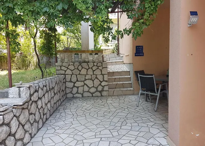 Apartment Apartma Irena Novi Vinodolski